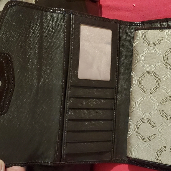 **Authentic Coach bag w/matching wallet - Picture 2 of 6